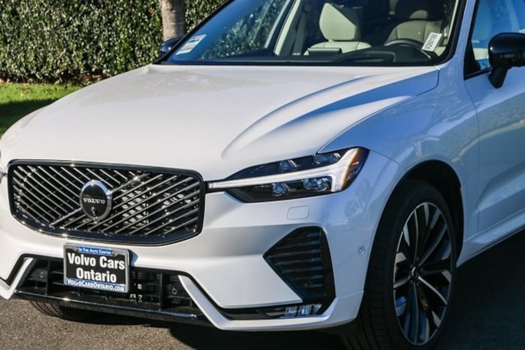 New 2026 Volvo XC60 B5 Ultra SUV