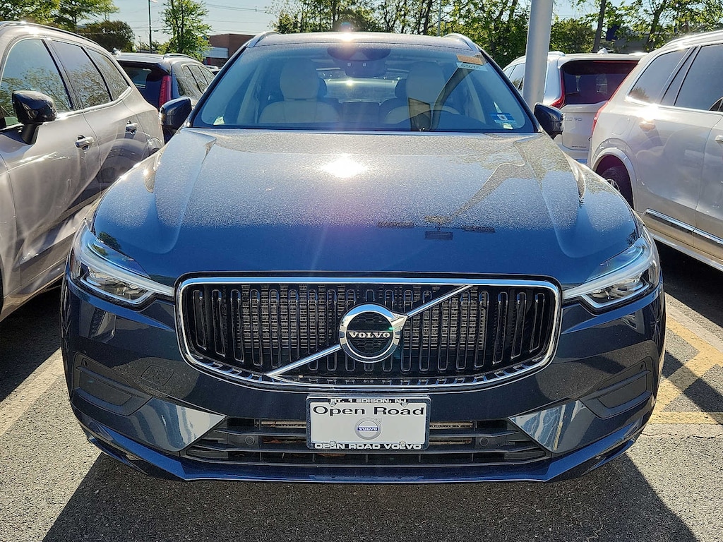 Used 2020 Volvo XC60 T5 Momentum SUV
