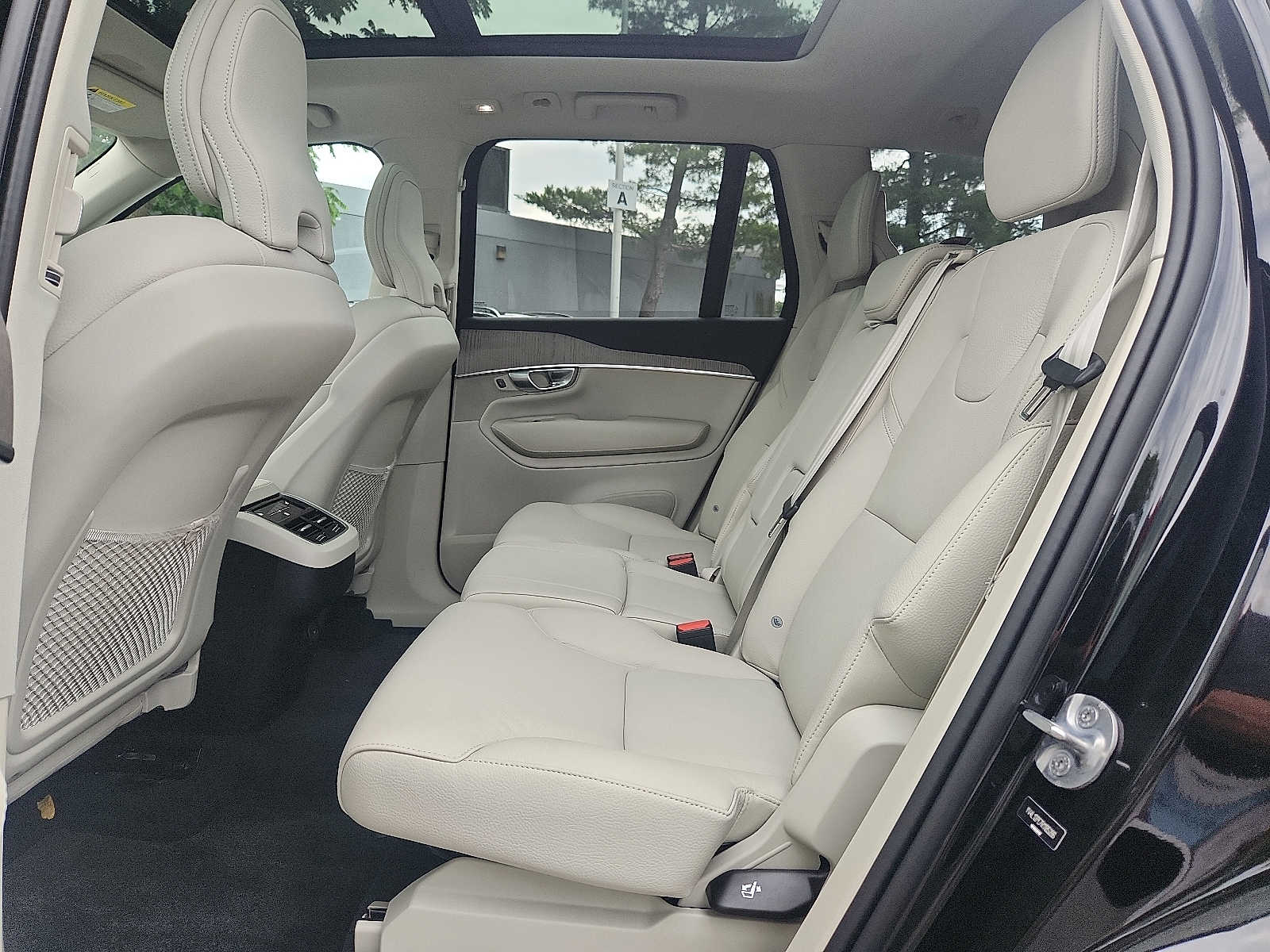 2024 Volvo XC90 Plus - Photo 10