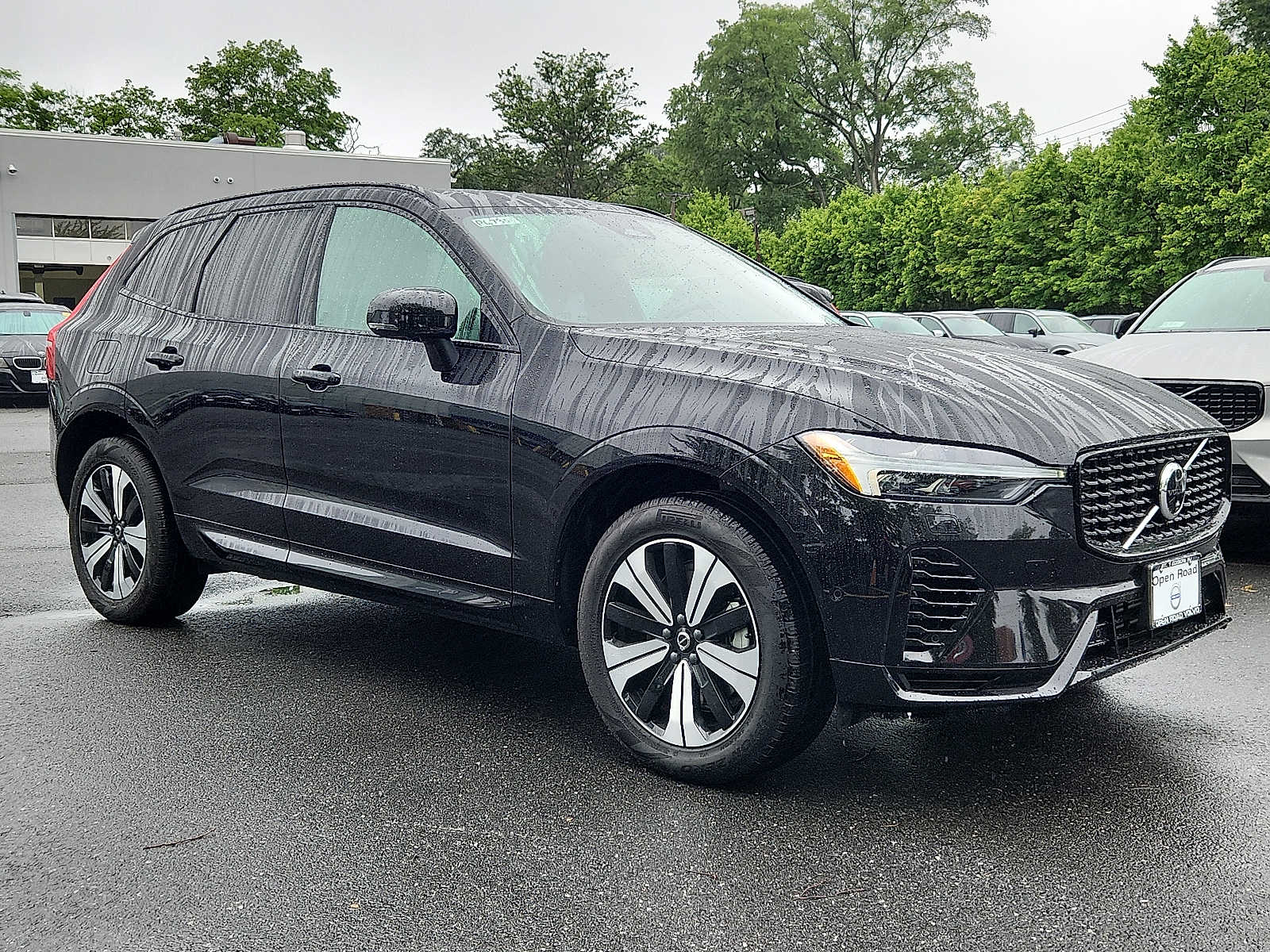2025 Volvo XC60 Plug-In Hybrid