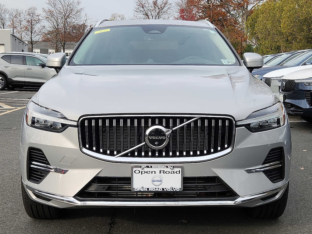 Certified 2023 Volvo XC60 Recharge Plug-In Hybrid Ultimate Bright SUV