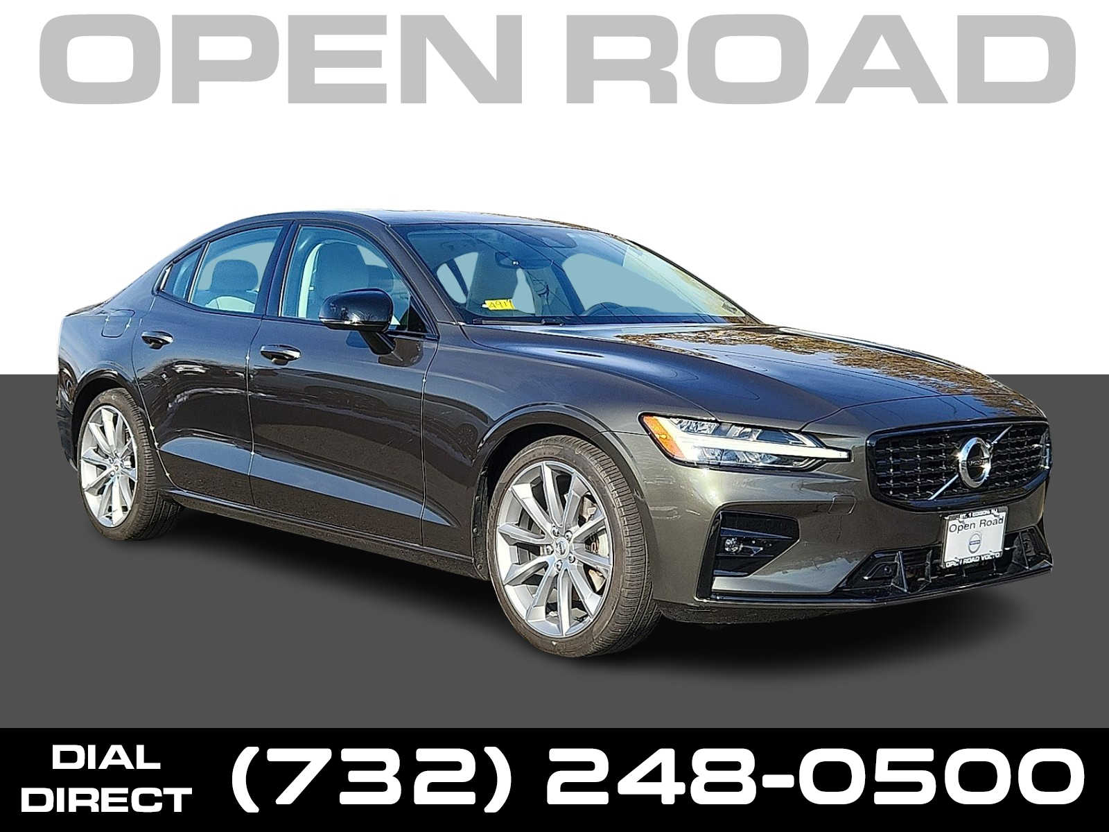 2021 Volvo S60 Momentum's photo