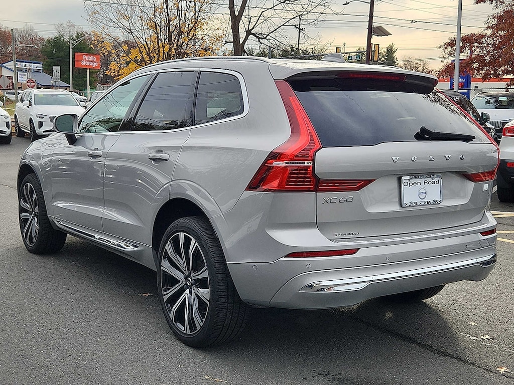 Certified 2023 Volvo XC60 Recharge Plug-In Hybrid Ultimate Bright SUV