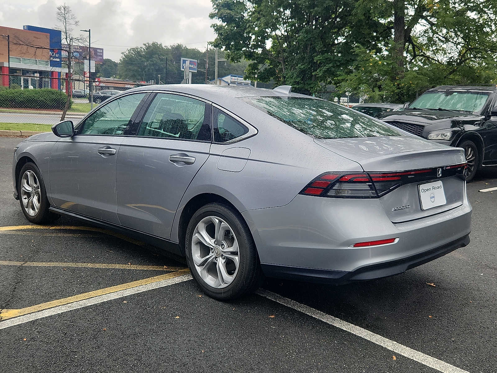 2023 Honda Accord EX - Photo 4