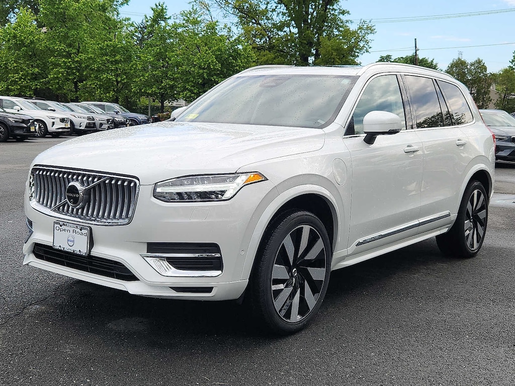Certified 2024 Volvo XC90 plug-in hybrid T8 Plus Bright 7-Seater SUV