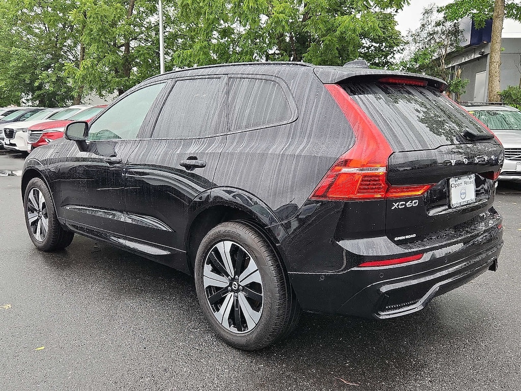 Certified 2025 Volvo XC60 plug-in hybrid T8 Plus SUV