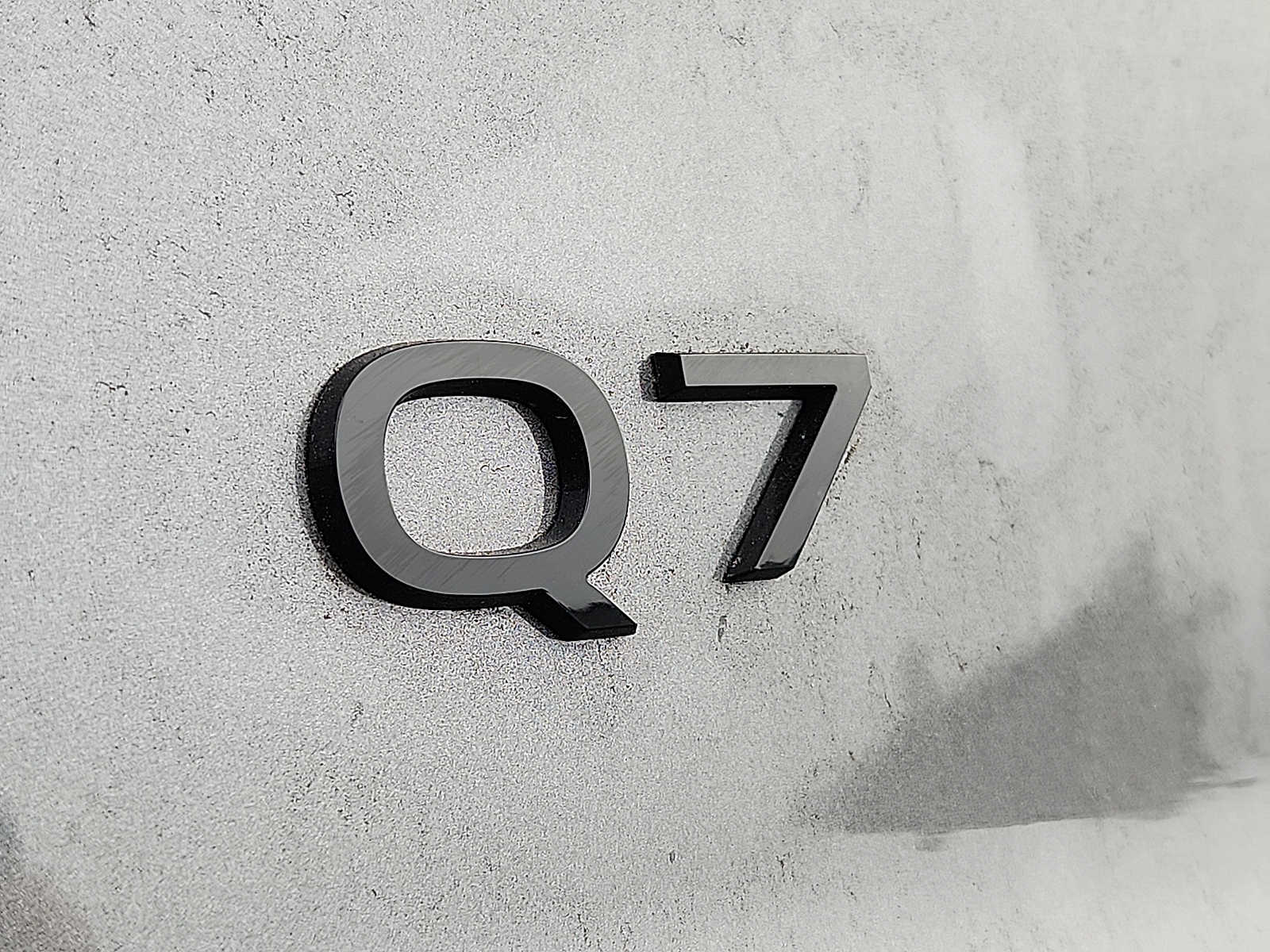 2025 Audi Q7 45 Premium photo 3