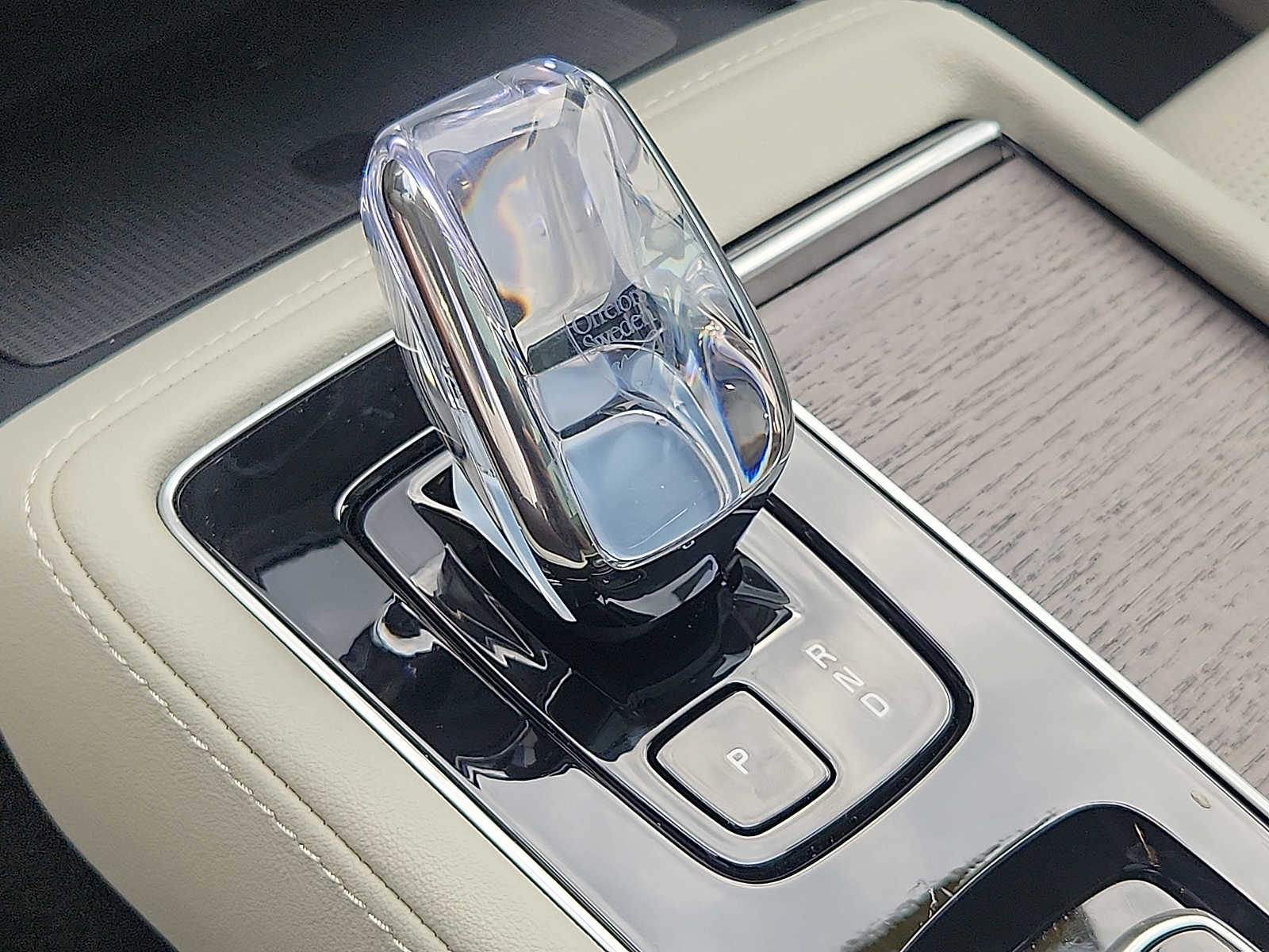 2026 Volvo XC90 Ultra - Photo 14