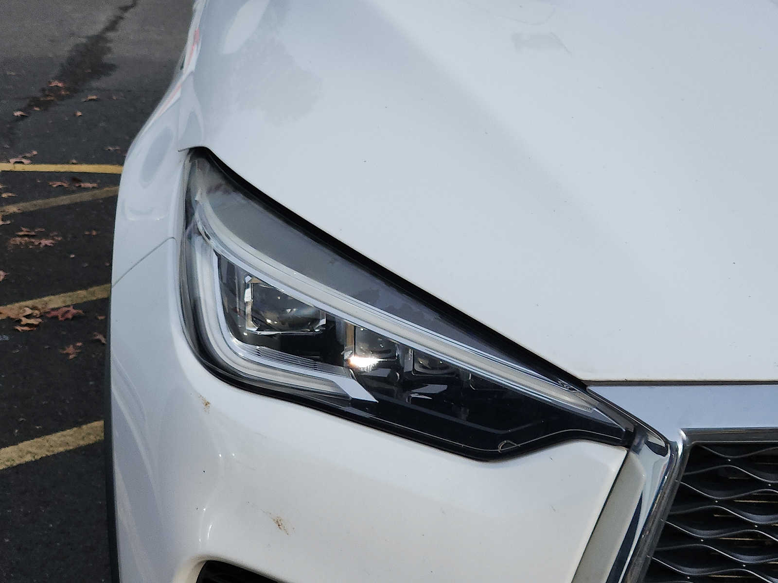 2019 Infiniti QX50 Essential photo 2