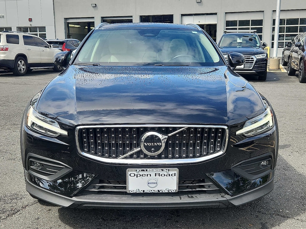 Certified 2024 Volvo V60 Cross Country B5 Plus Wagon