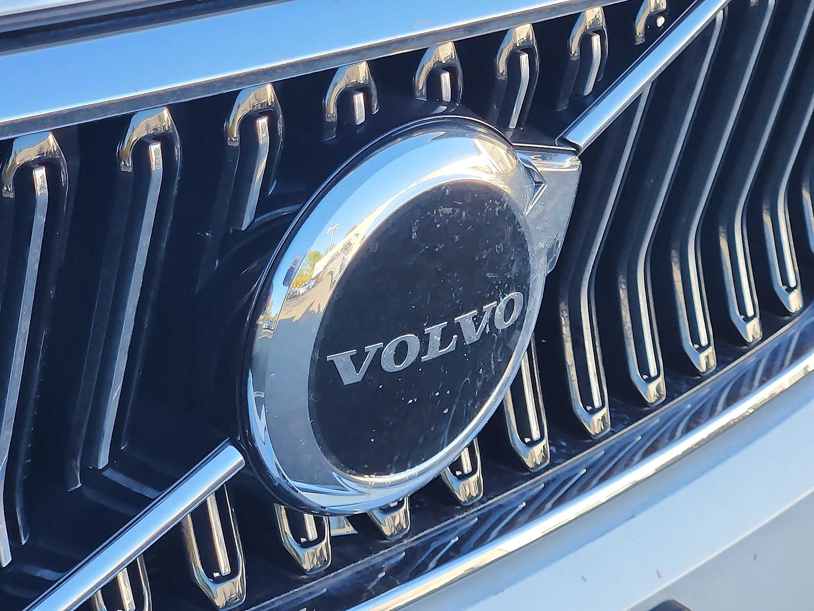 2023 Volvo XC40 AWD Plus photo 4