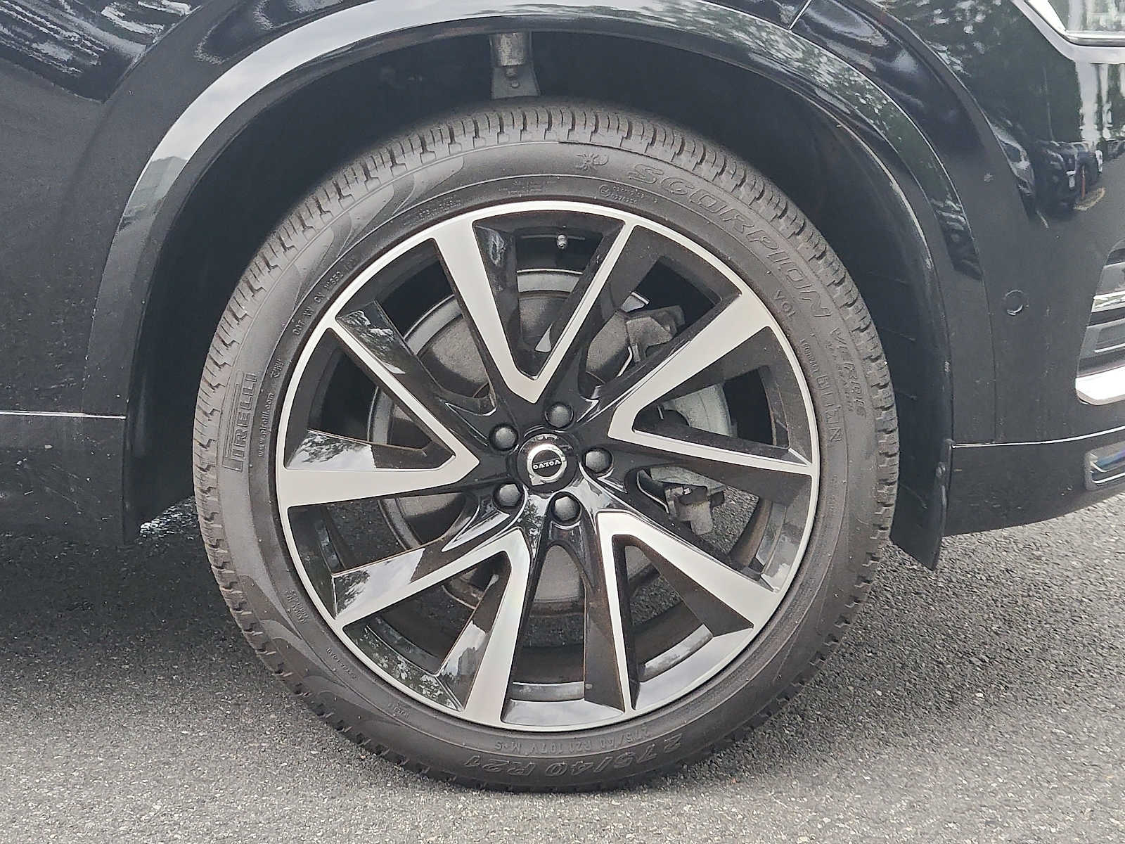 2024 Volvo XC90 Plus - Photo 8