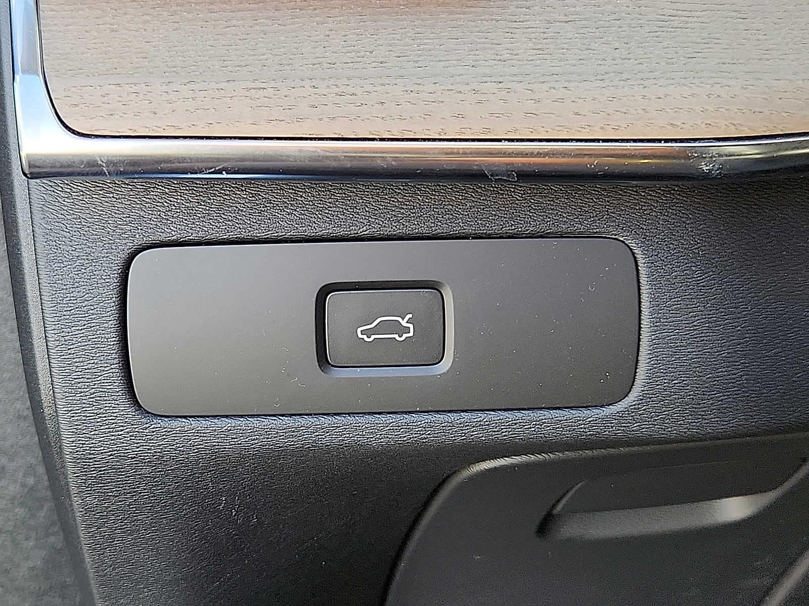 2026 Volvo XC90 Plus - Photo 21