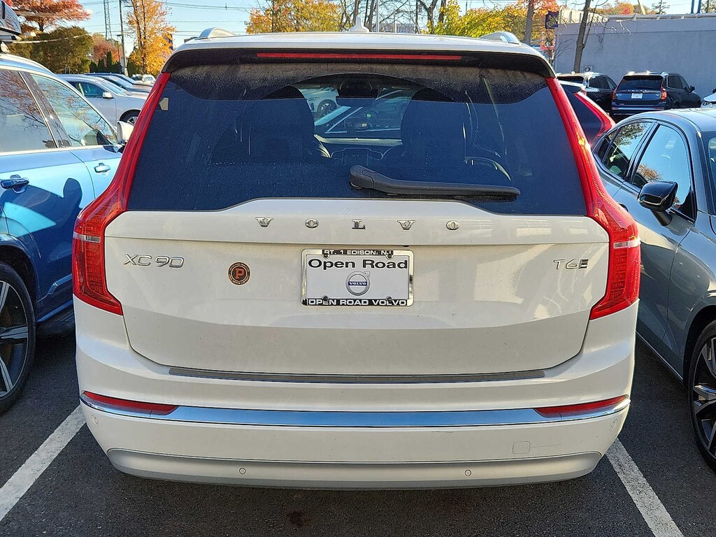 Certified 2022 Volvo XC90 T6 AWD Inscription 6 Seater SUV