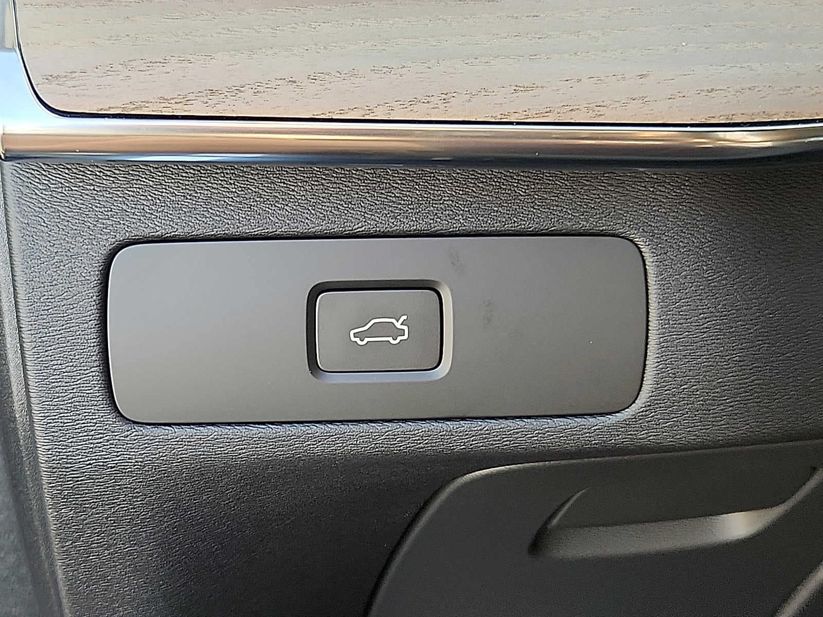 2026 Volvo XC90 Plus - Photo 22