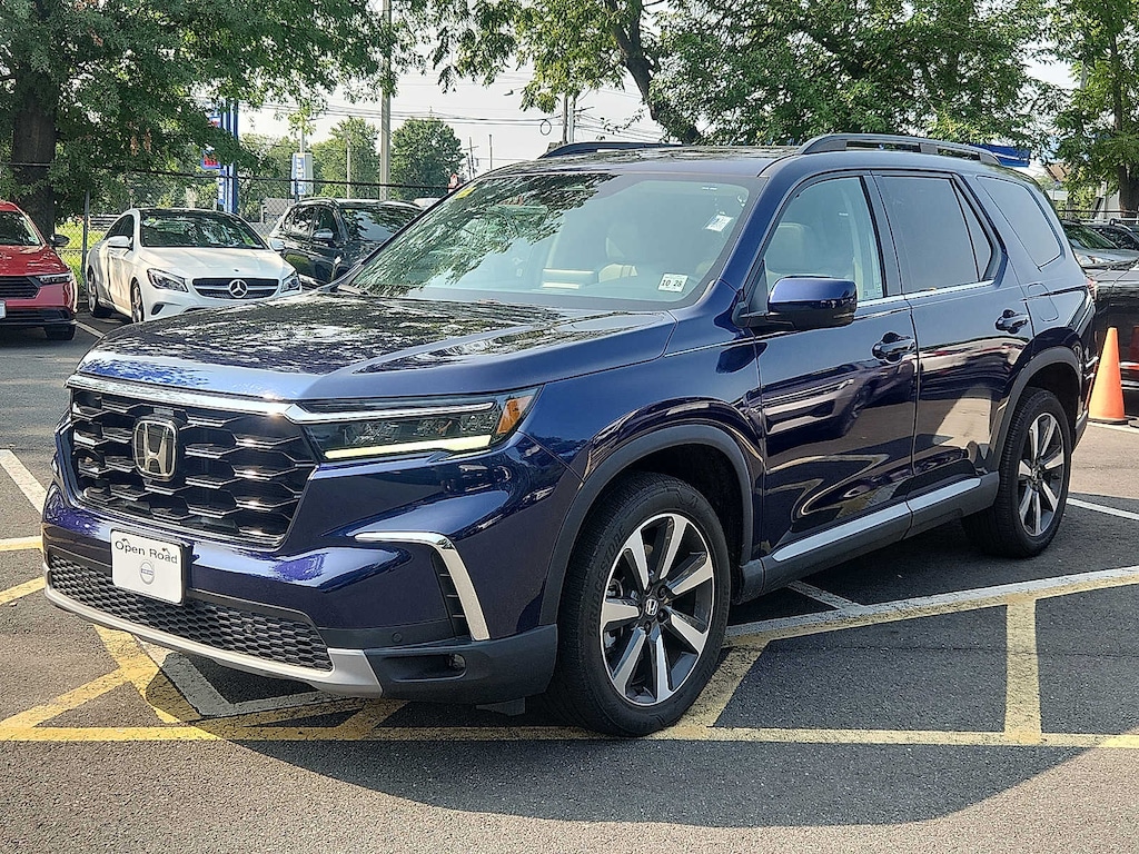 Used 2024 Honda Pilot Touring SUV