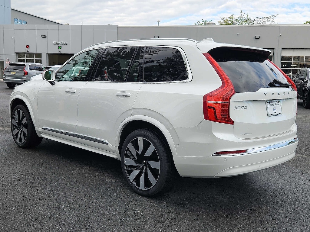 Certified 2024 Volvo XC90 plug-in hybrid T8 Plus Bright 7-Seater SUV
