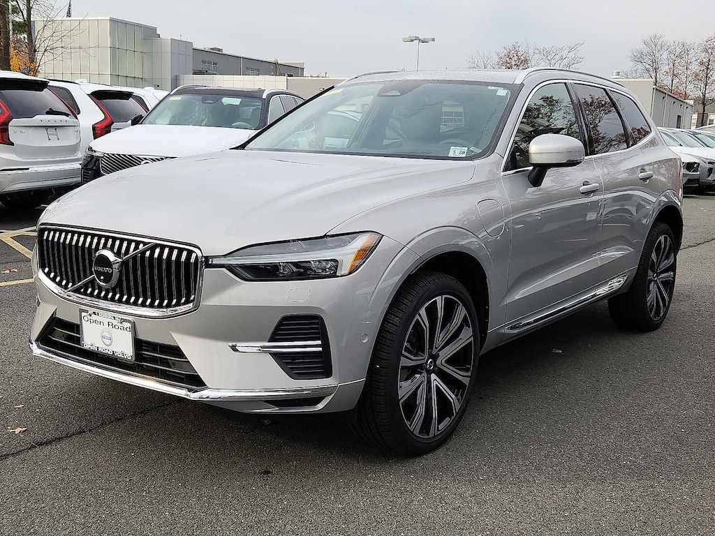 Certified 2023 Volvo XC60 Recharge Plug-In Hybrid Ultimate Bright SUV