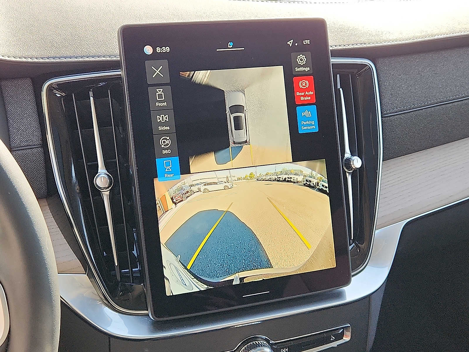 2026 Volvo XC90 Plus - Photo 16