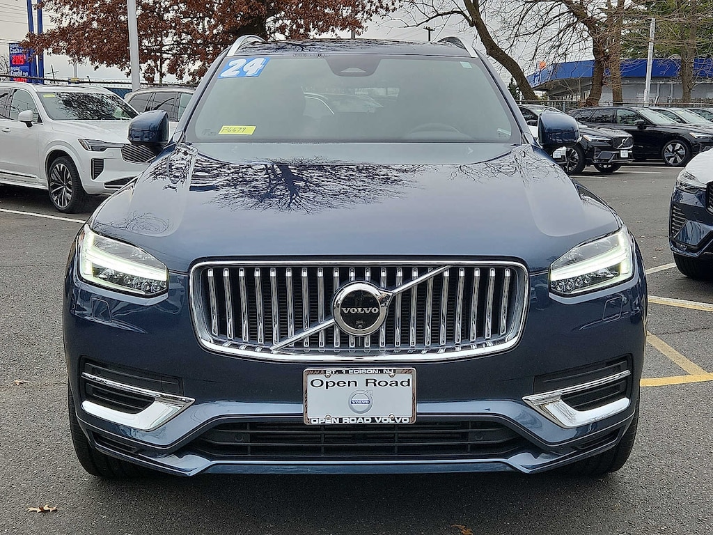 Certified 2024 Volvo XC90 plug-in hybrid T8 Plus Bright 7-Seater SUV