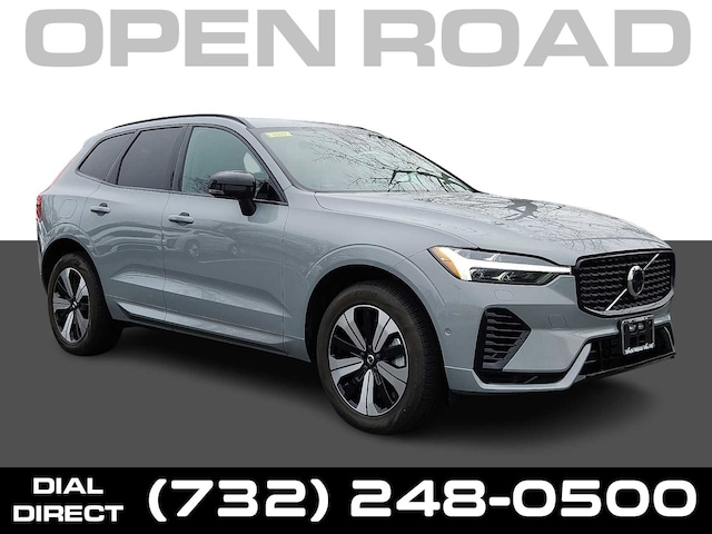 2025 Volvo XC60 plug-in hybrid T8 Plus SUV