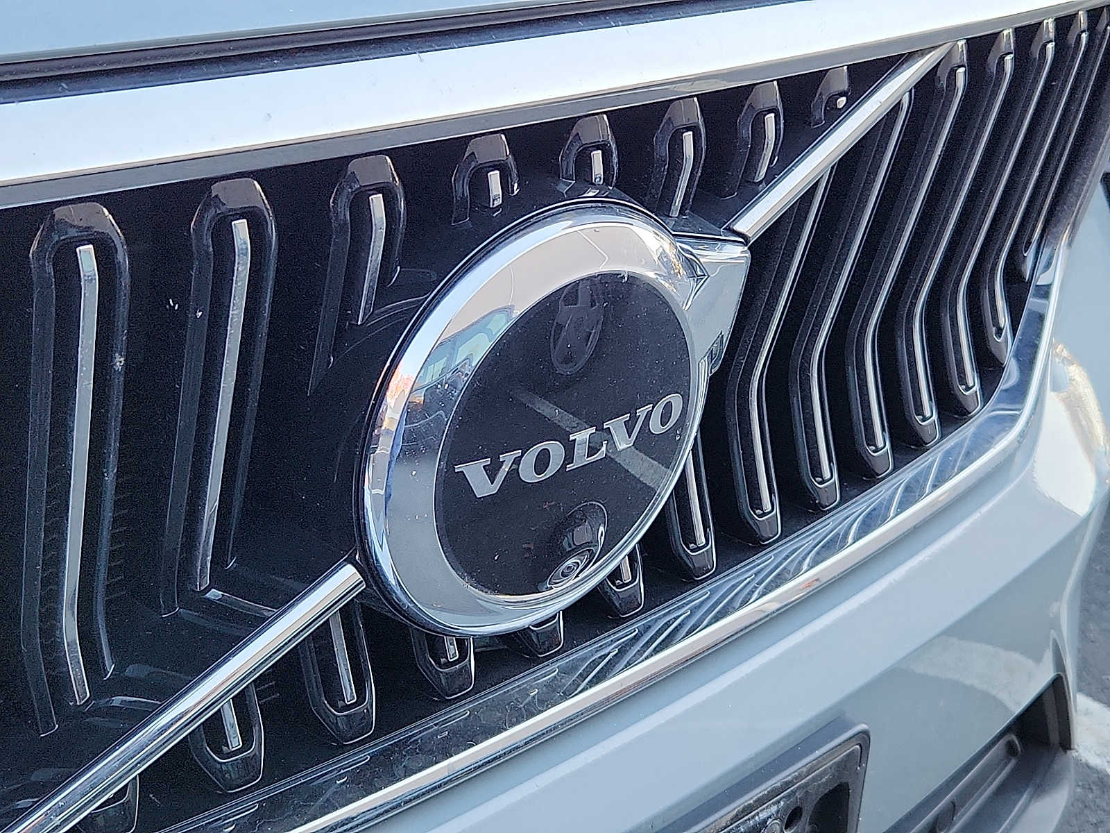 2024 Volvo XC40 Ultimate photo 4