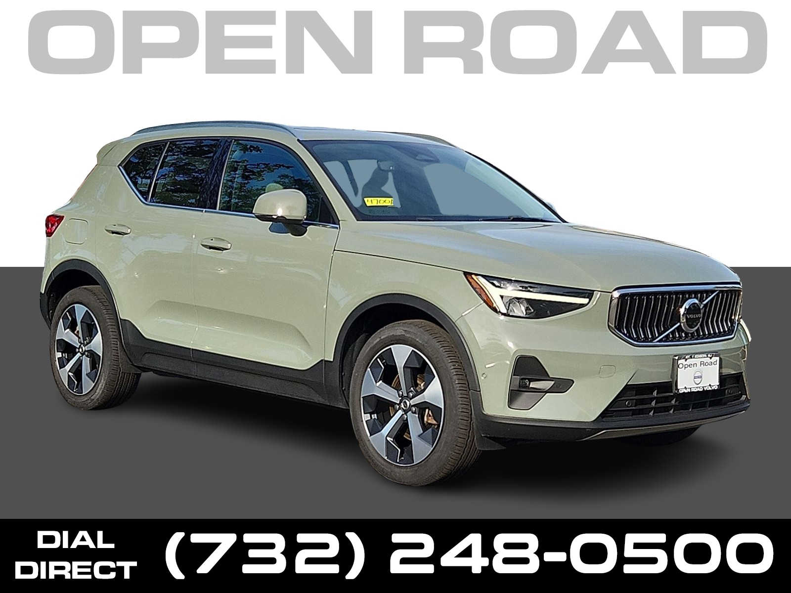 2023 Volvo XC40 B5 AWD Plus Bright