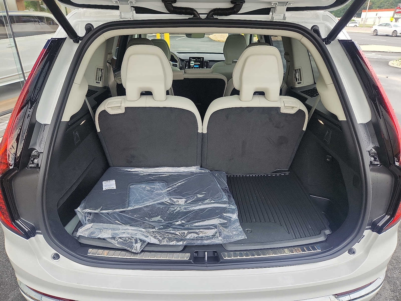 2026 Volvo XC90 Ultra - Photo 26