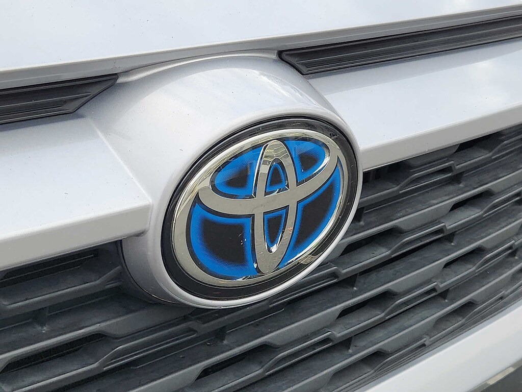 Used 2021 Toyota RAV4 Hybrid XLE SUV