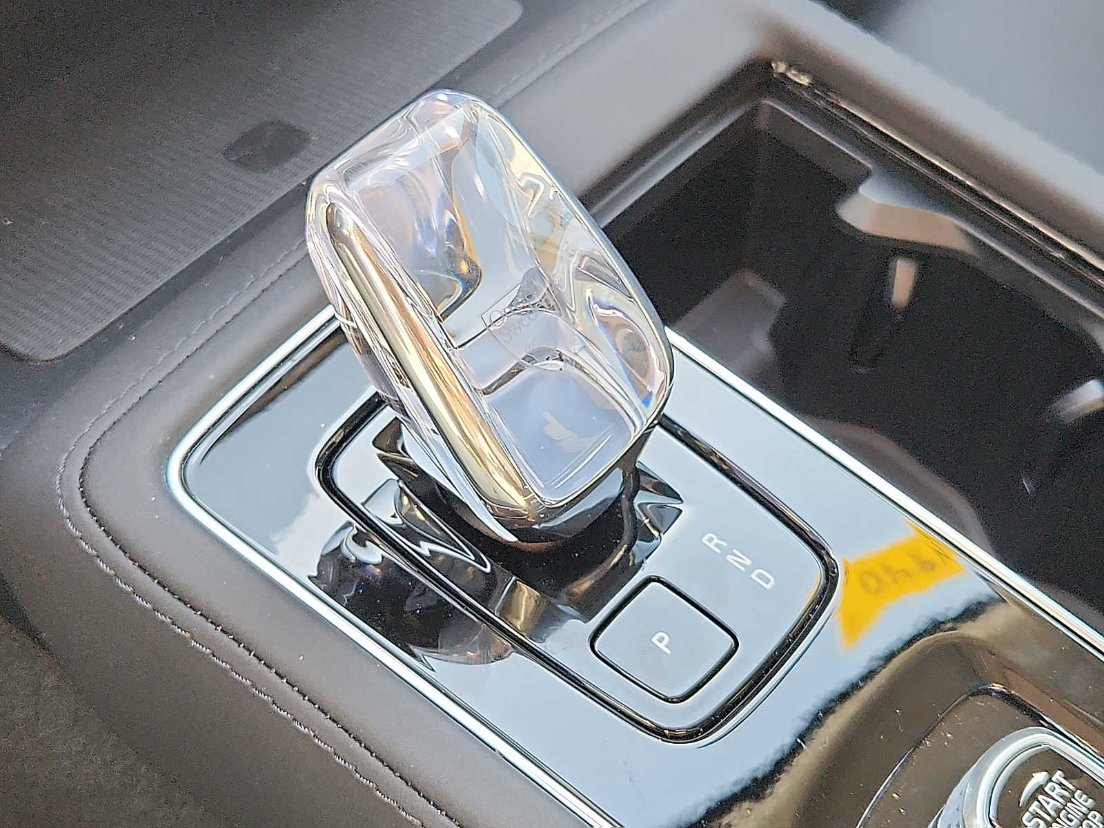 2026 Volvo XC90 Plus - Photo 14