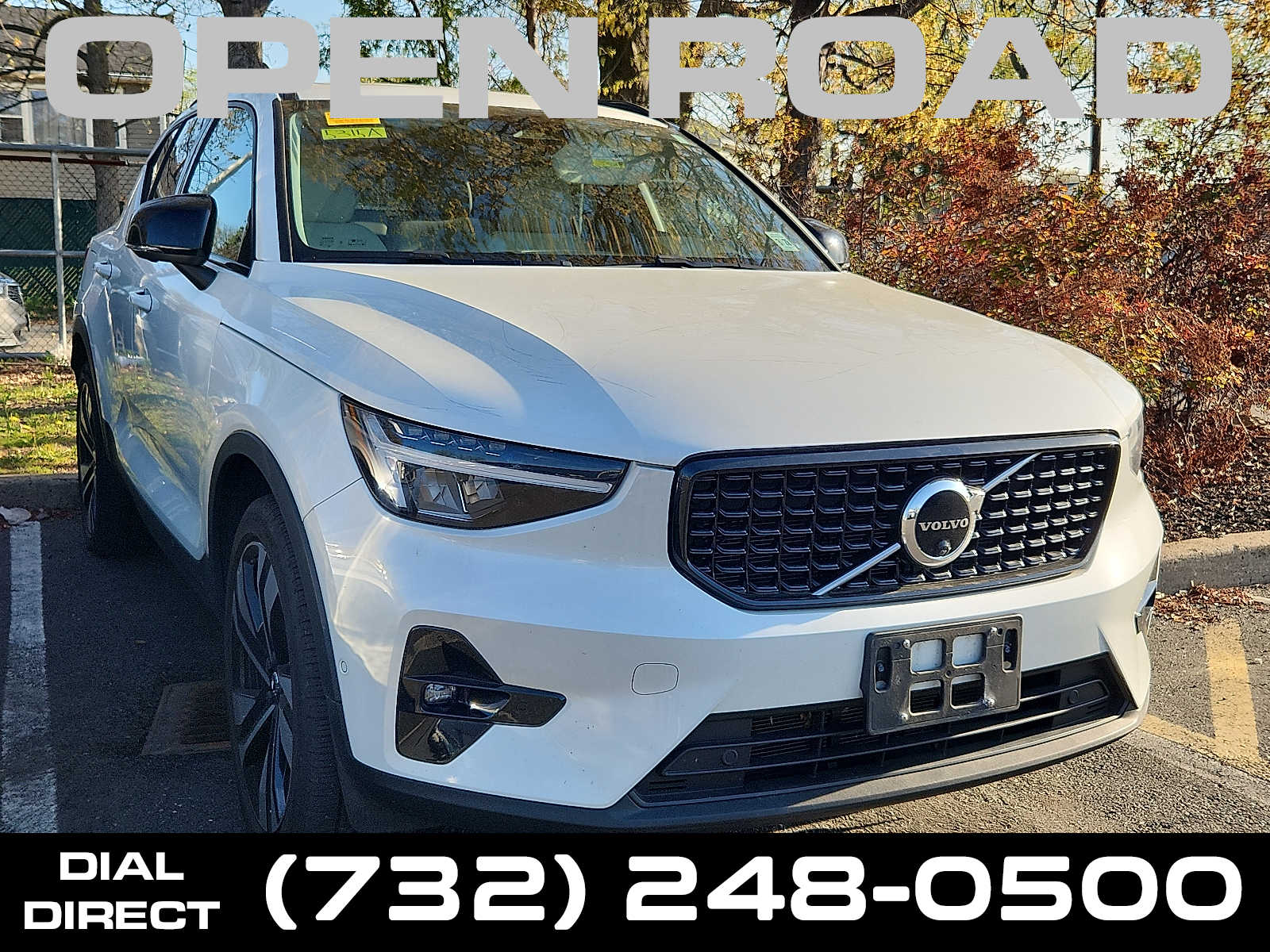 2023 Volvo XC40 B5 Plus Dark AWD's photo