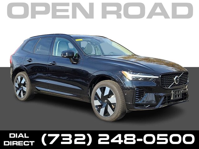 2025 Volvo XC60 plug-in hybrid T8 Plus SUV