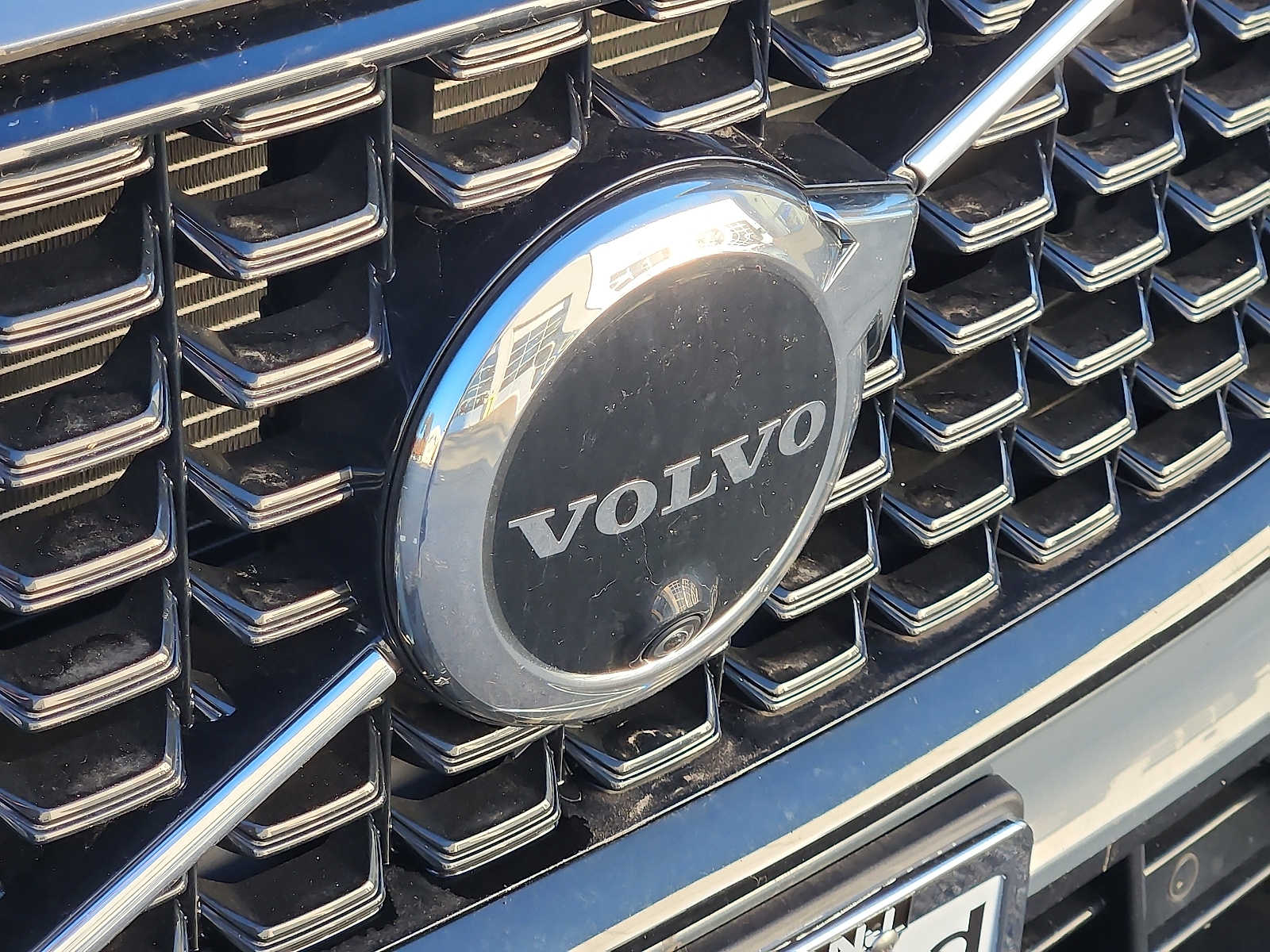 2023 Volvo XC60 B5 Plus photo 4