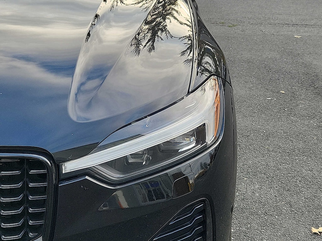 Used 2023 Volvo XC60 B5 AWD Plus Dark SUV