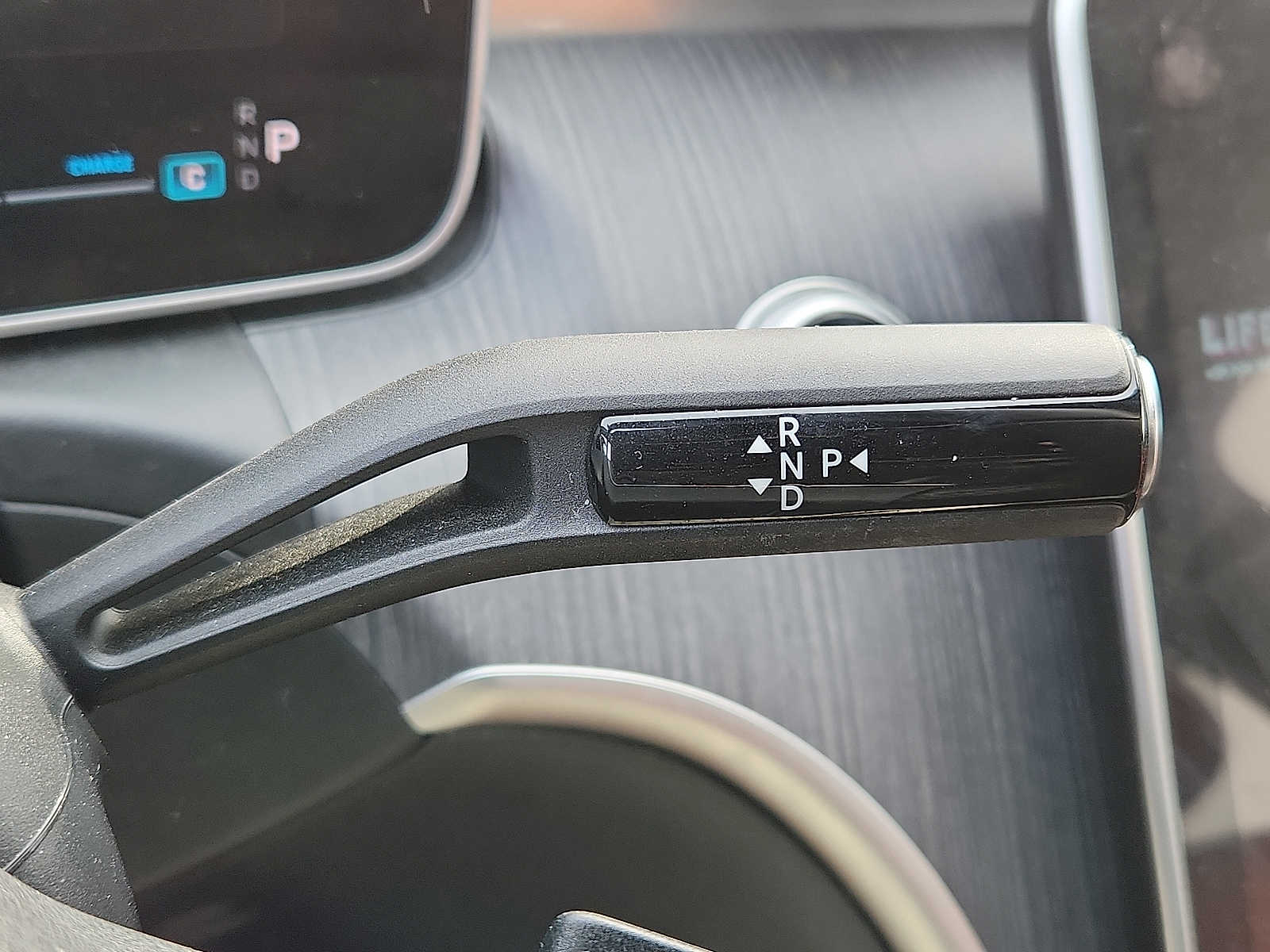 2025 Mercedes-Benz C-Class Sedan C 300 - Photo 14