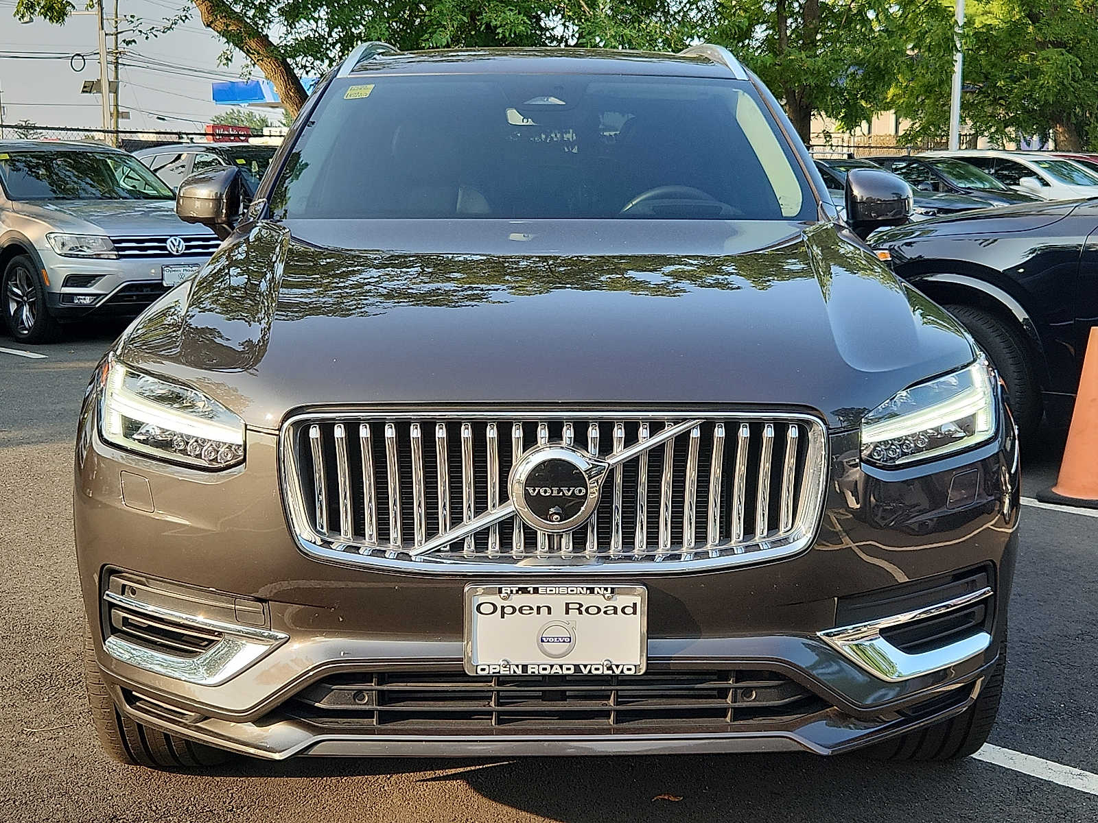 YV4H60CF3R1153378