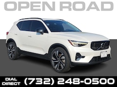2024 Volvo XC40 B5 Plus Dark SUV for sale in edison, nj