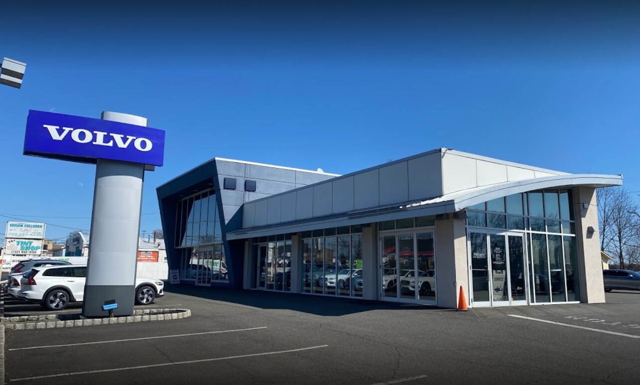 Volvo &amp; Used Car Dealer near Staten Island NY Open Road