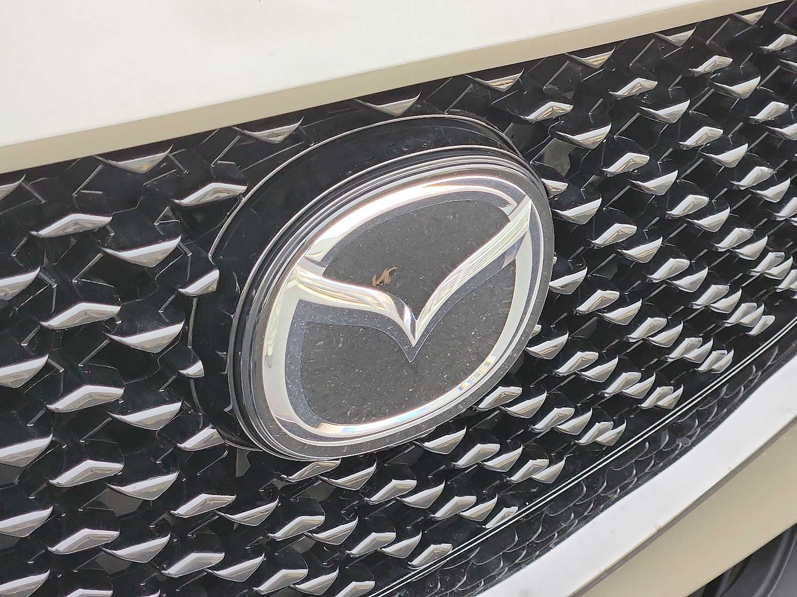 2024 Mazda CX-30 2.5 Carbon Turbo photo 3