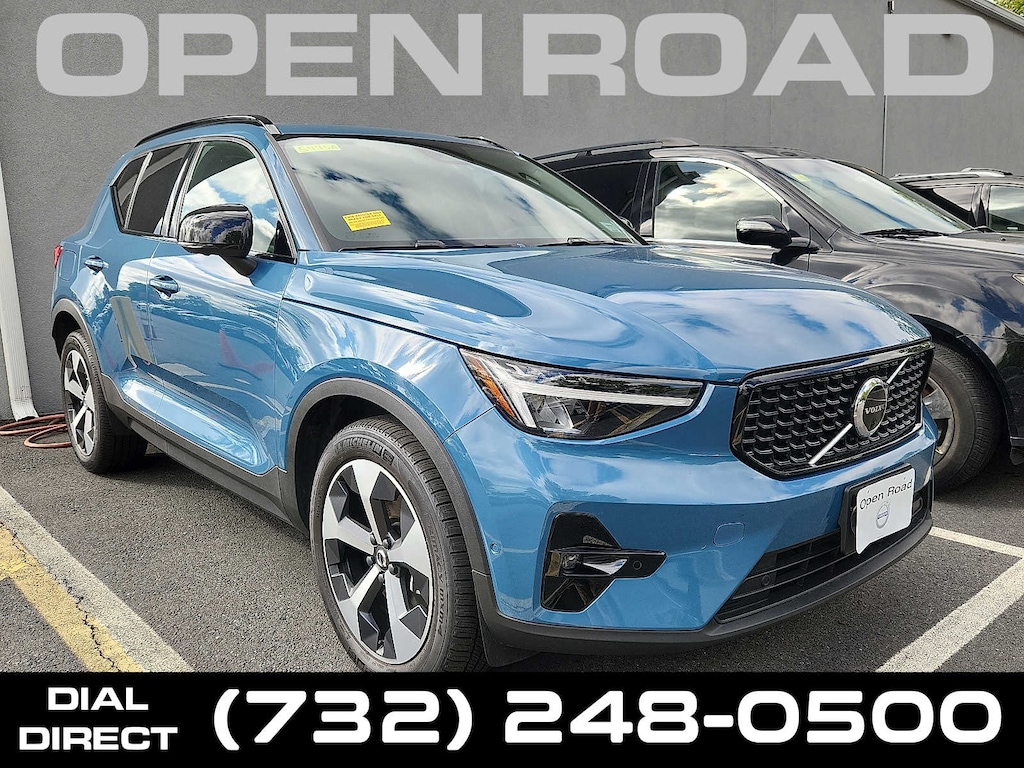 Certified 2023 Volvo XC40 B5 AWD Plus Dark SUV