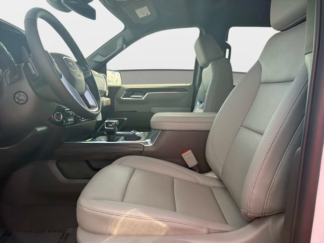 2026 GMC Sierra 1500 SLT - Photo 17