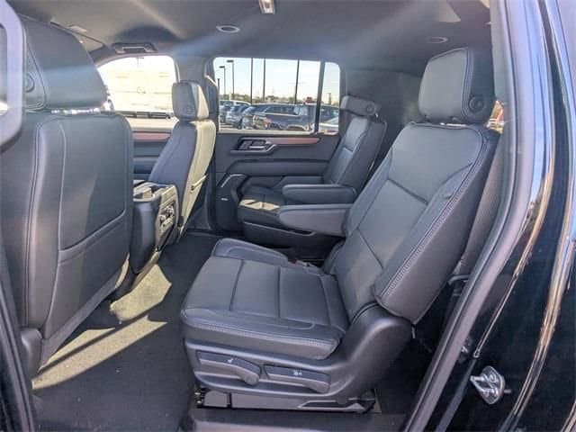 2026 GMC Yukon XL Denali - Photo 14