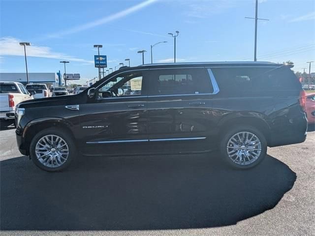 2026 GMC Yukon XL Denali - Photo 7