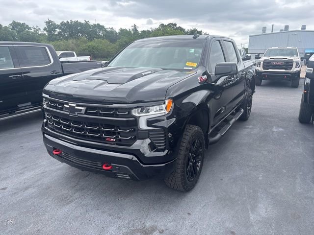 2025 Chevrolet Silverado 1500 LT Trail Boss 4X4 Crew Cab Short Box's photo