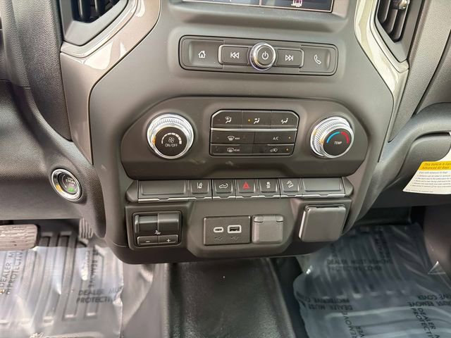 2025 GMC Sierra 3500HD Pro - Photo 19