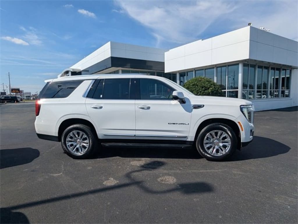 Used 2025 GMC Yukon Denali SUV