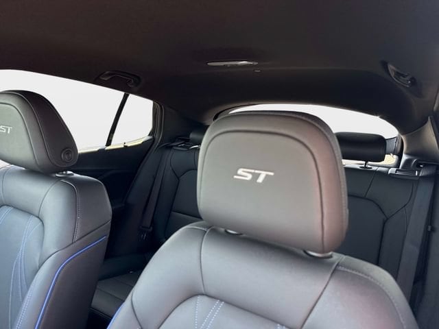 2026 Buick Envista Sport Touring - Photo 18
