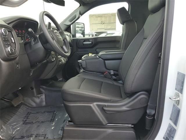 2025 GMC Sierra 3500HD Pro - Photo 6