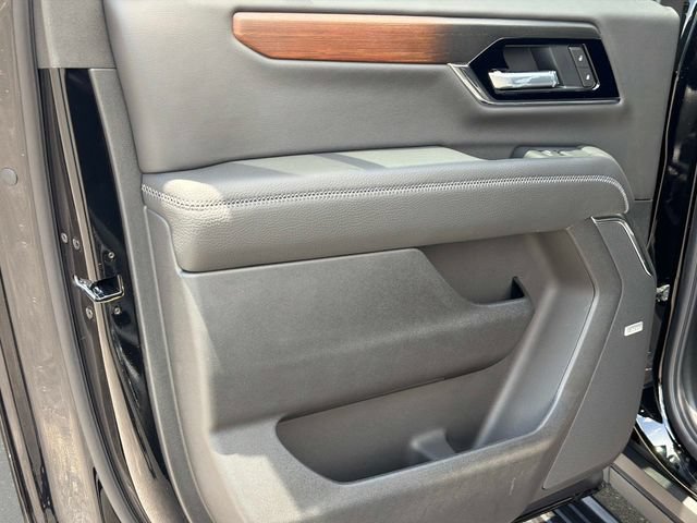 2026 GMC Yukon XL Denali - Photo 11