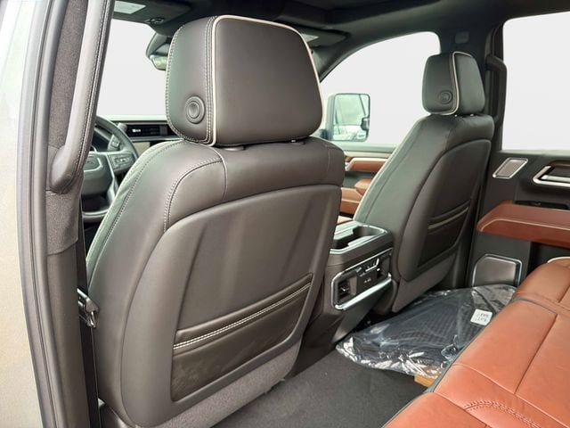 2026 GMC Sierra 2500HD Denali Ultimate - Photo 13